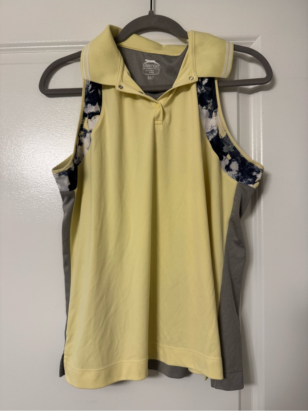 Slazenger Women's Pale Yellow Sleeveless Golf Polo with Navy Floral Trim